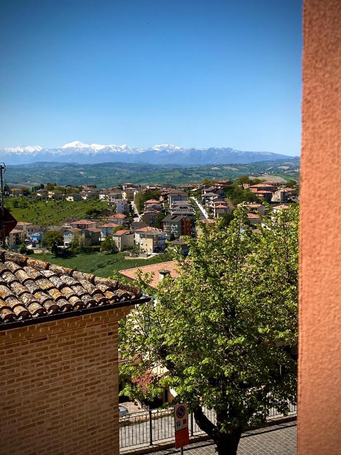 Mogliano B&B Terrazza Sul Borgo المظهر الخارجي الصورة