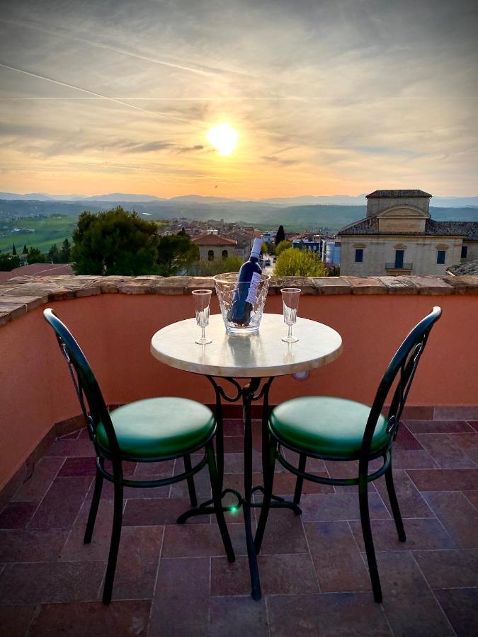 Mogliano B&B Terrazza Sul Borgo المظهر الخارجي الصورة